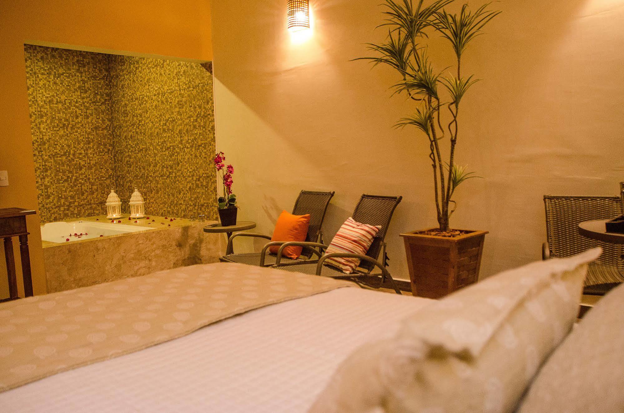 Hotel Mil Flores Bragança Paulista Buitenkant foto